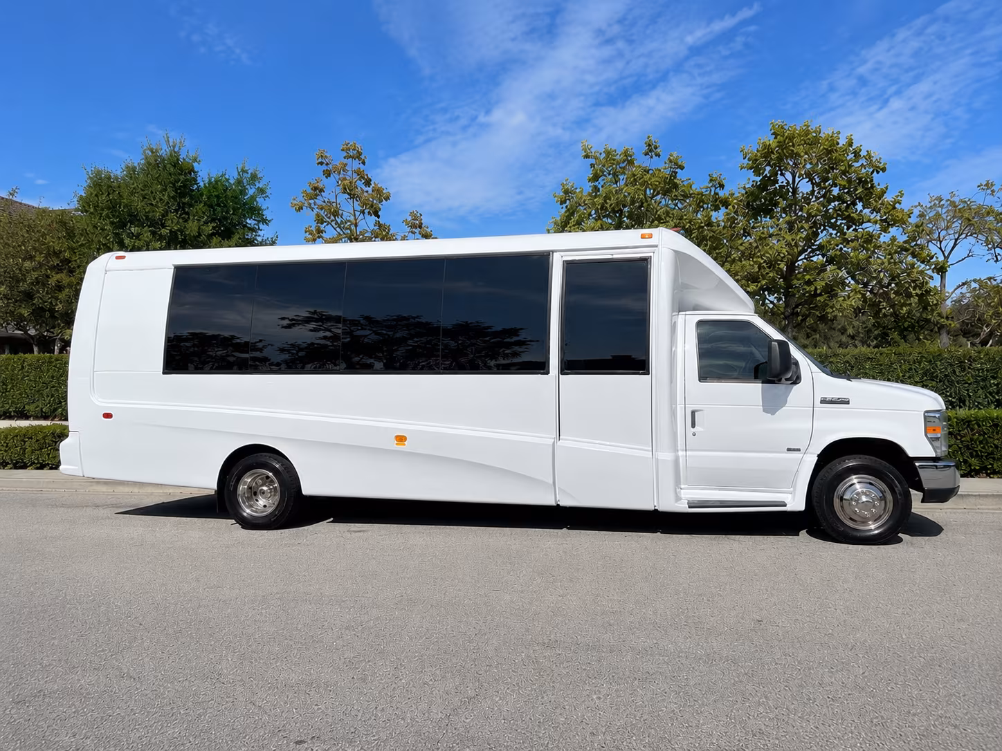 Everett Airport Shuttles & Transportation