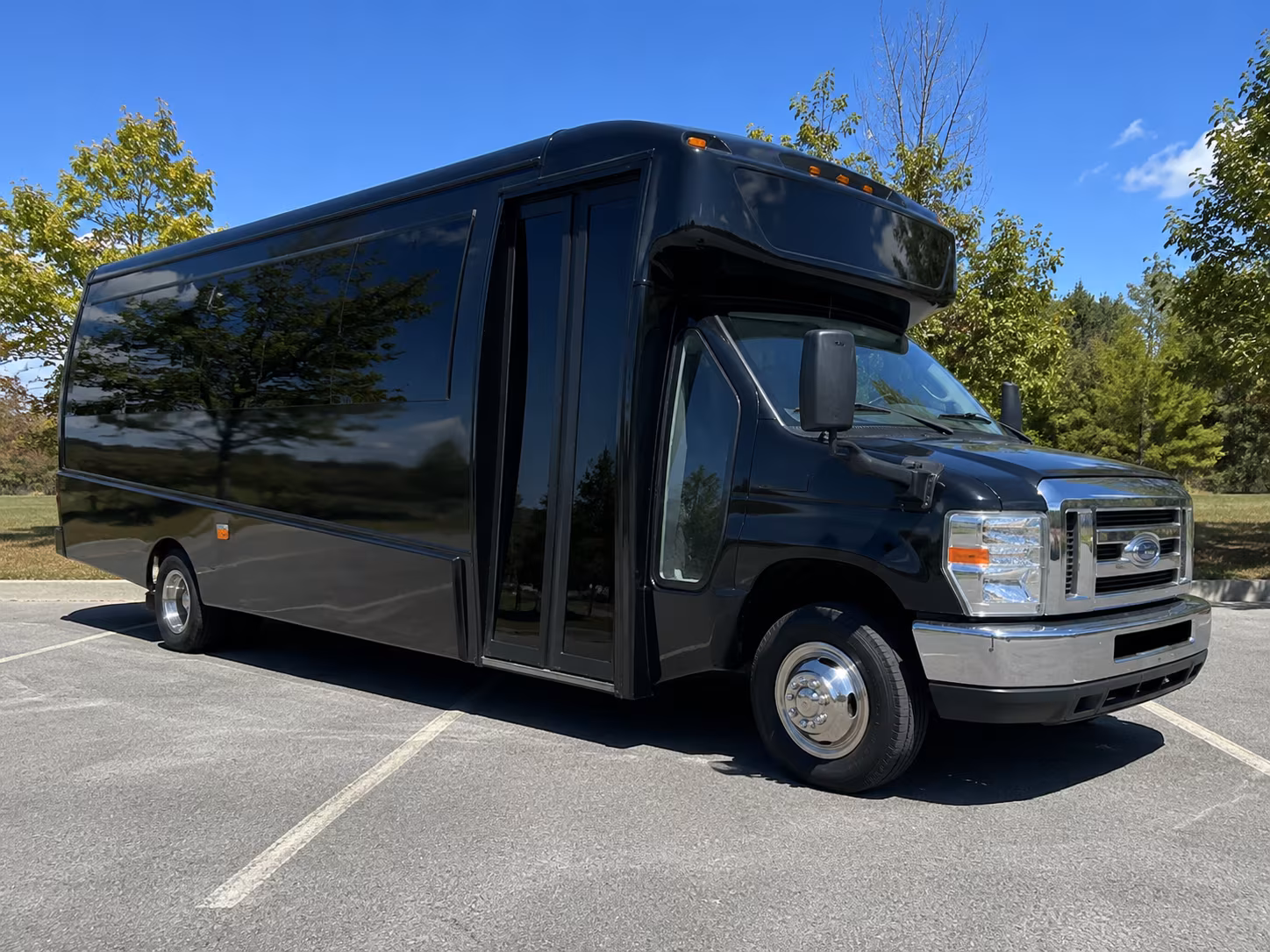 Tacoma Airport Shuttle & Transportation party bus exterior