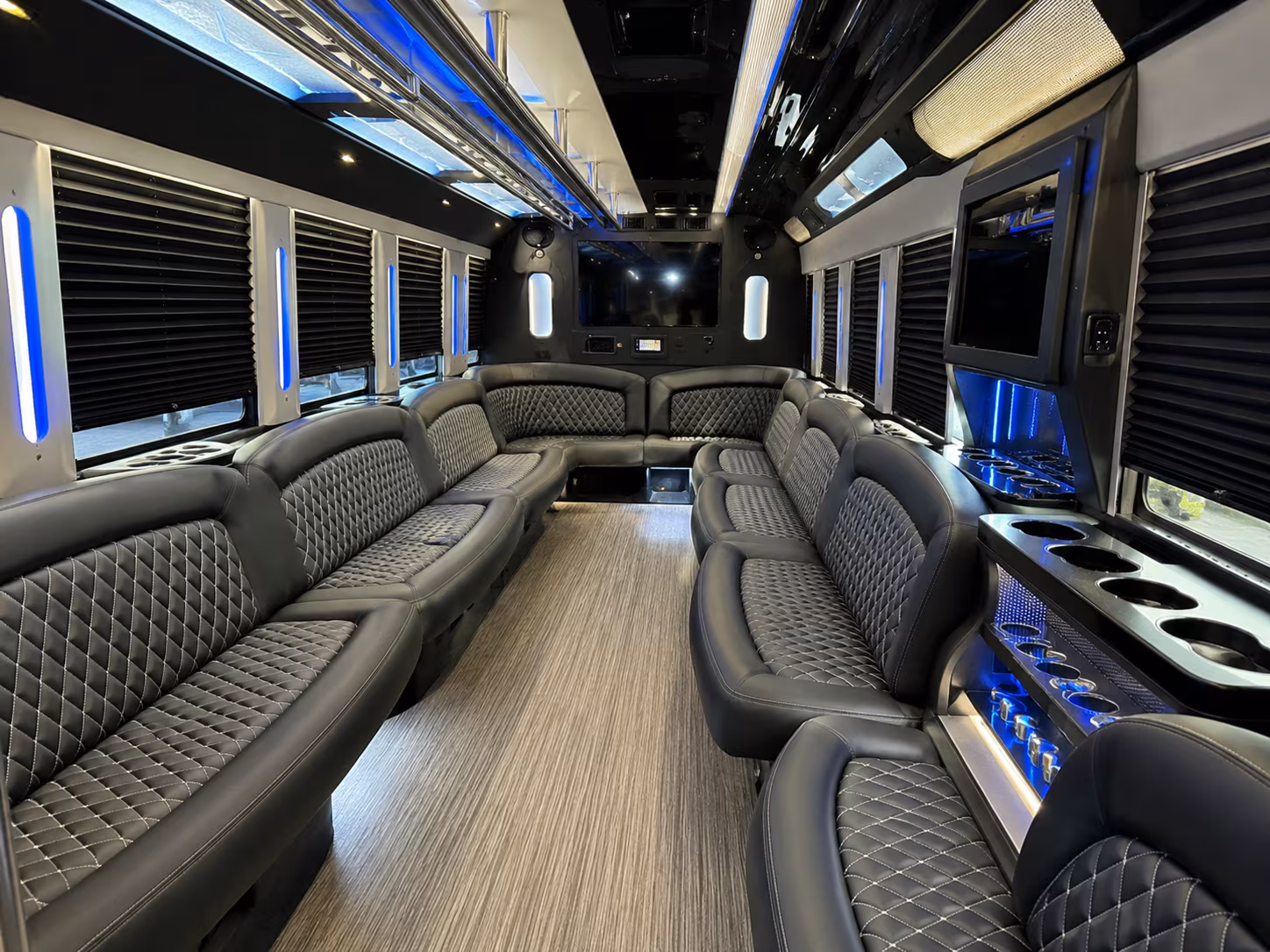 Tacoma Winery Tour & Pub Crawl Transportation group transportation